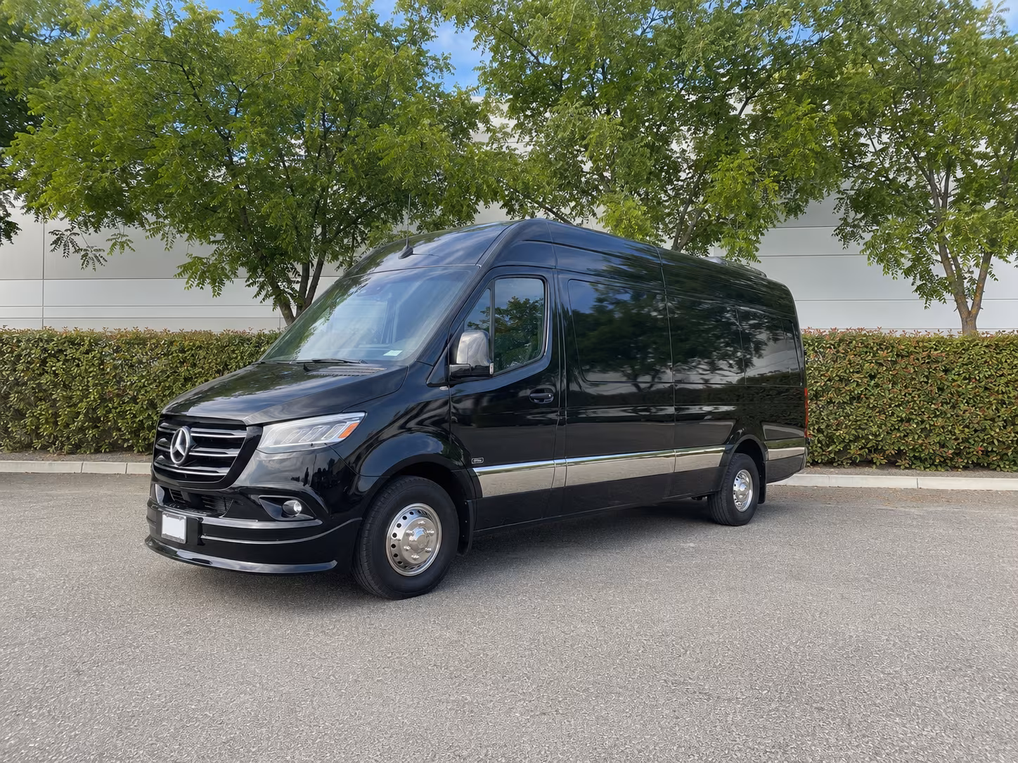arrange transportation for your next corporate event 3