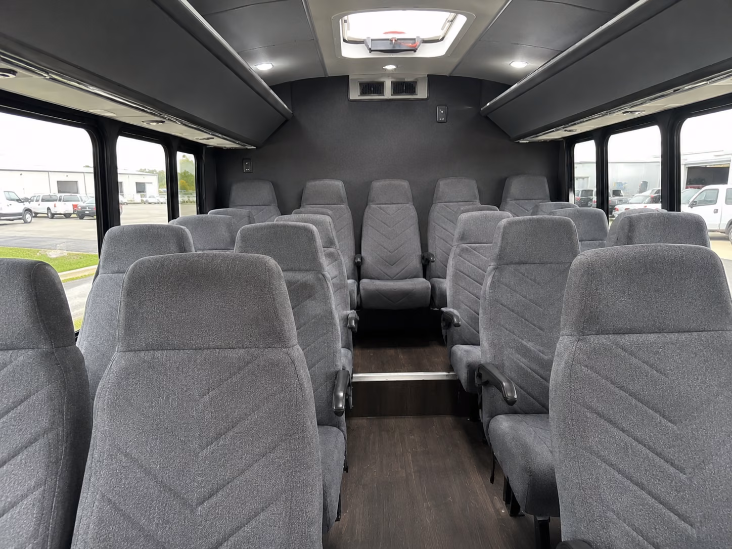 arrange transportation for your next wedding 4