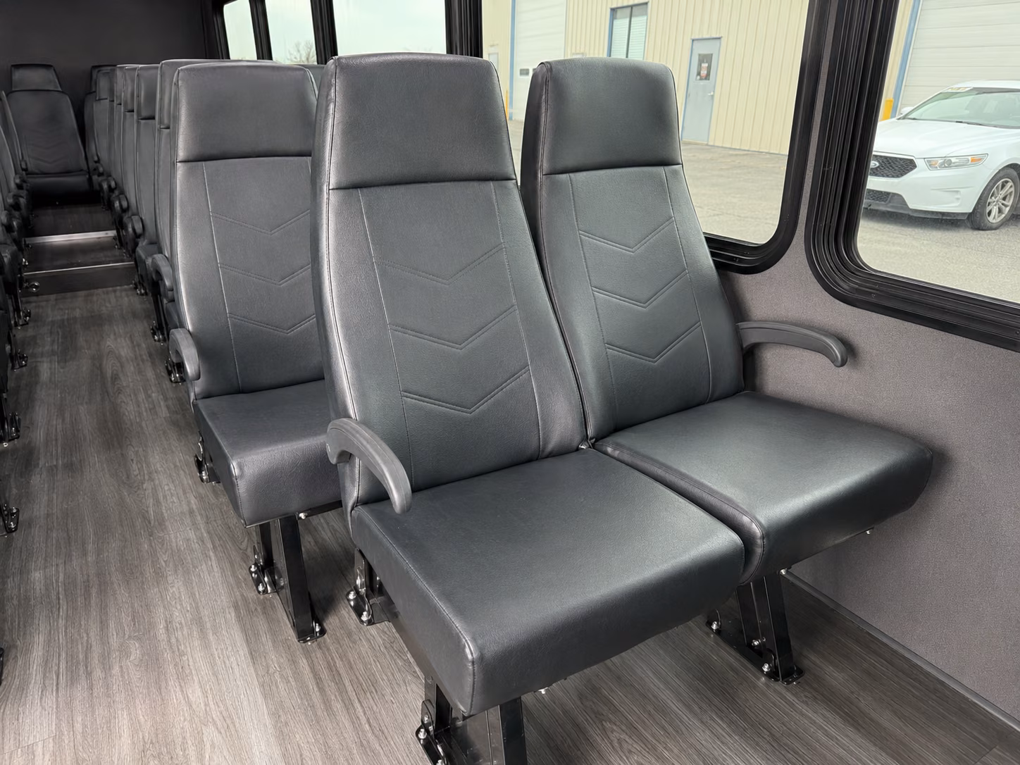 minneapolis 18 passenger minibus interior
