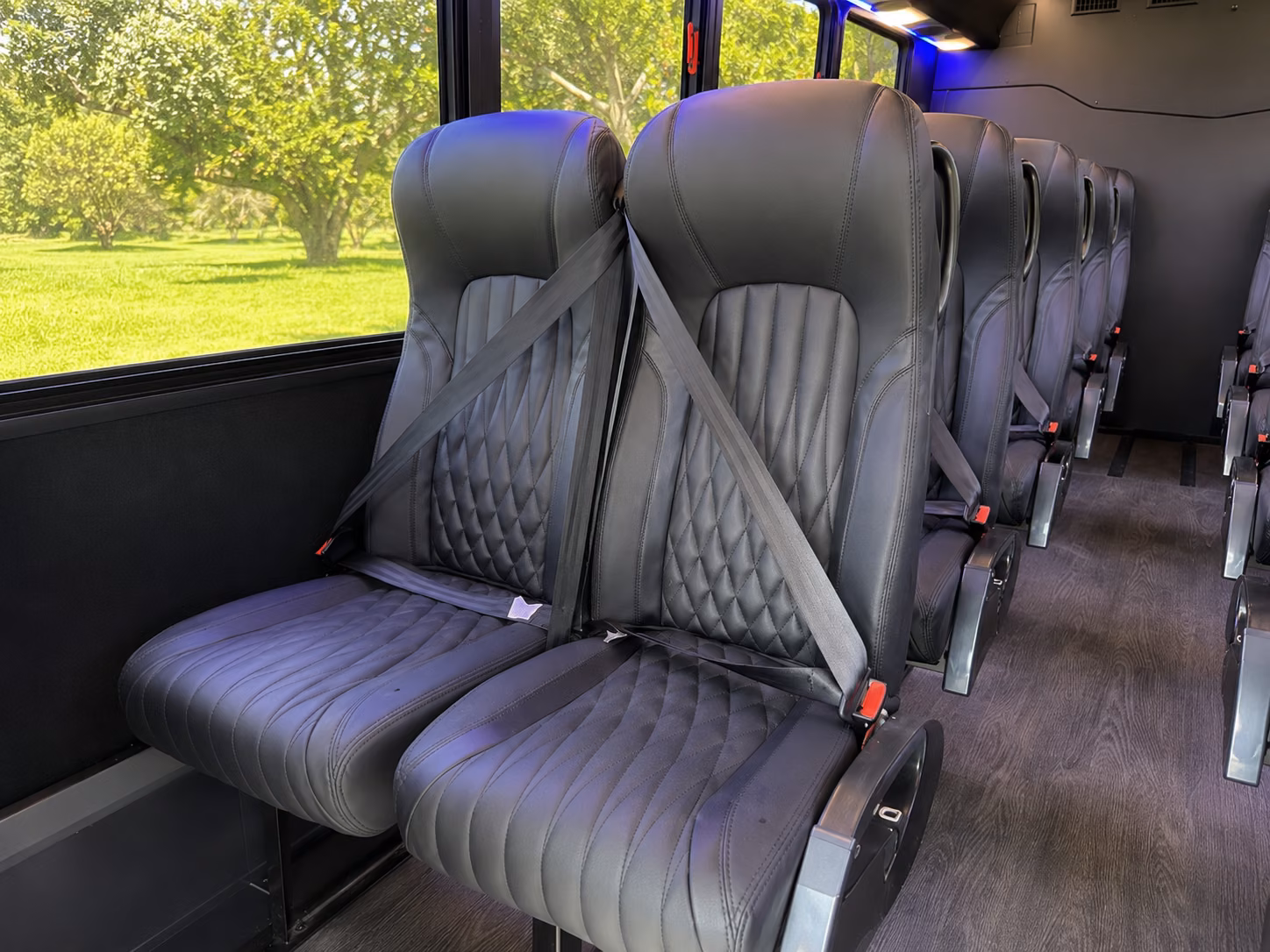 minneapolis 20 passenger minibus inside