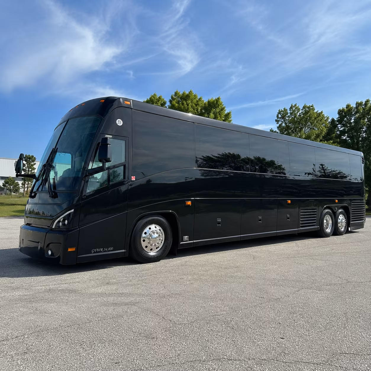 minneapolis 47 passenger charter bus