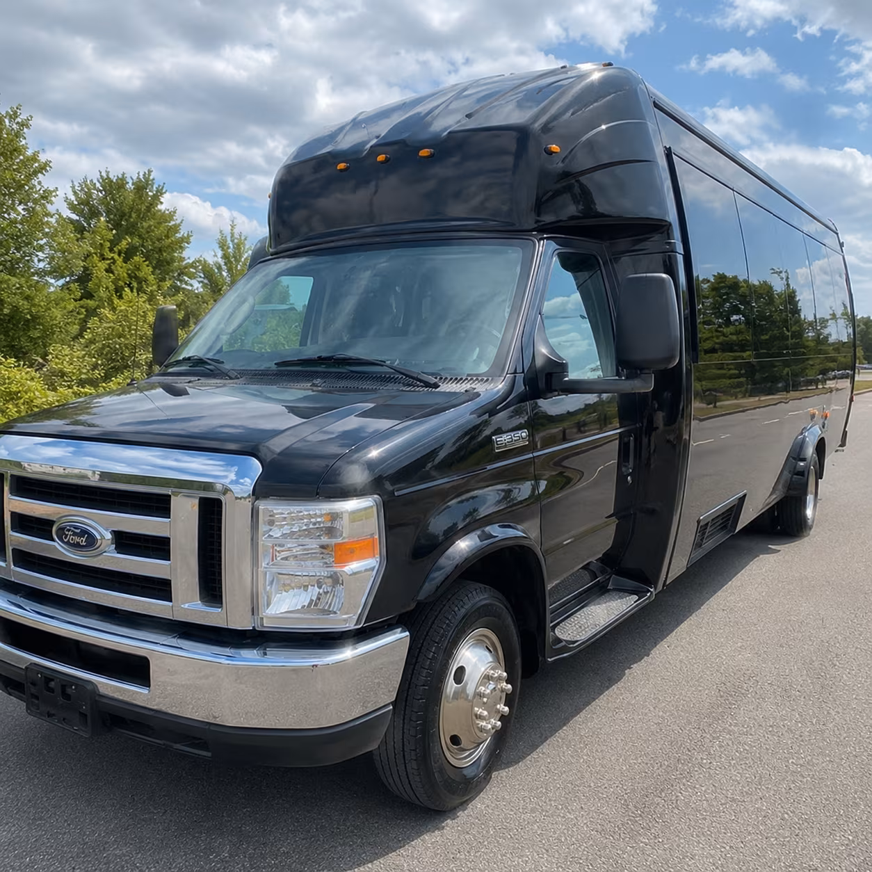 minneapolis concert party bus rental