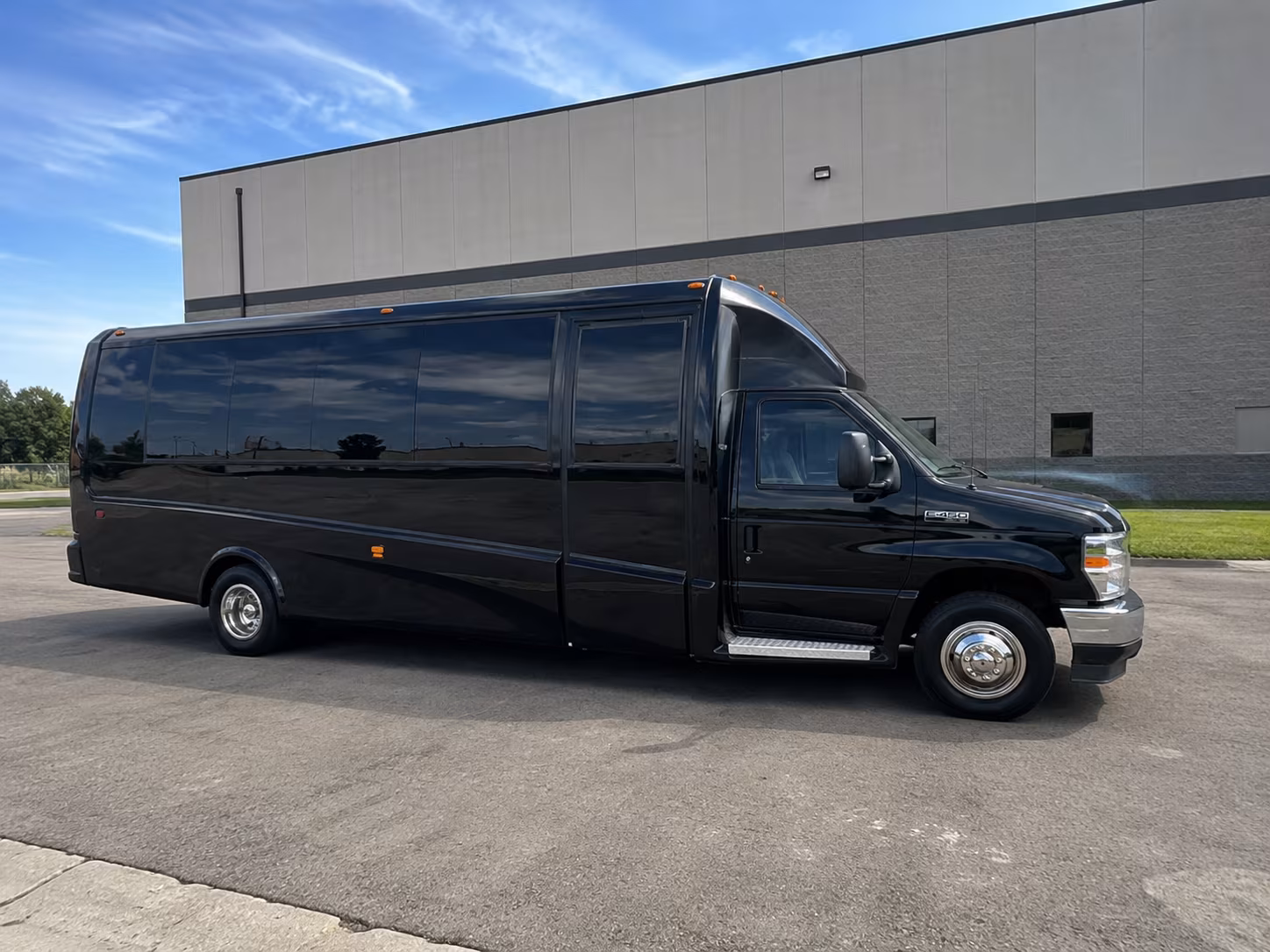 minneapolis prom transportation onboard seating